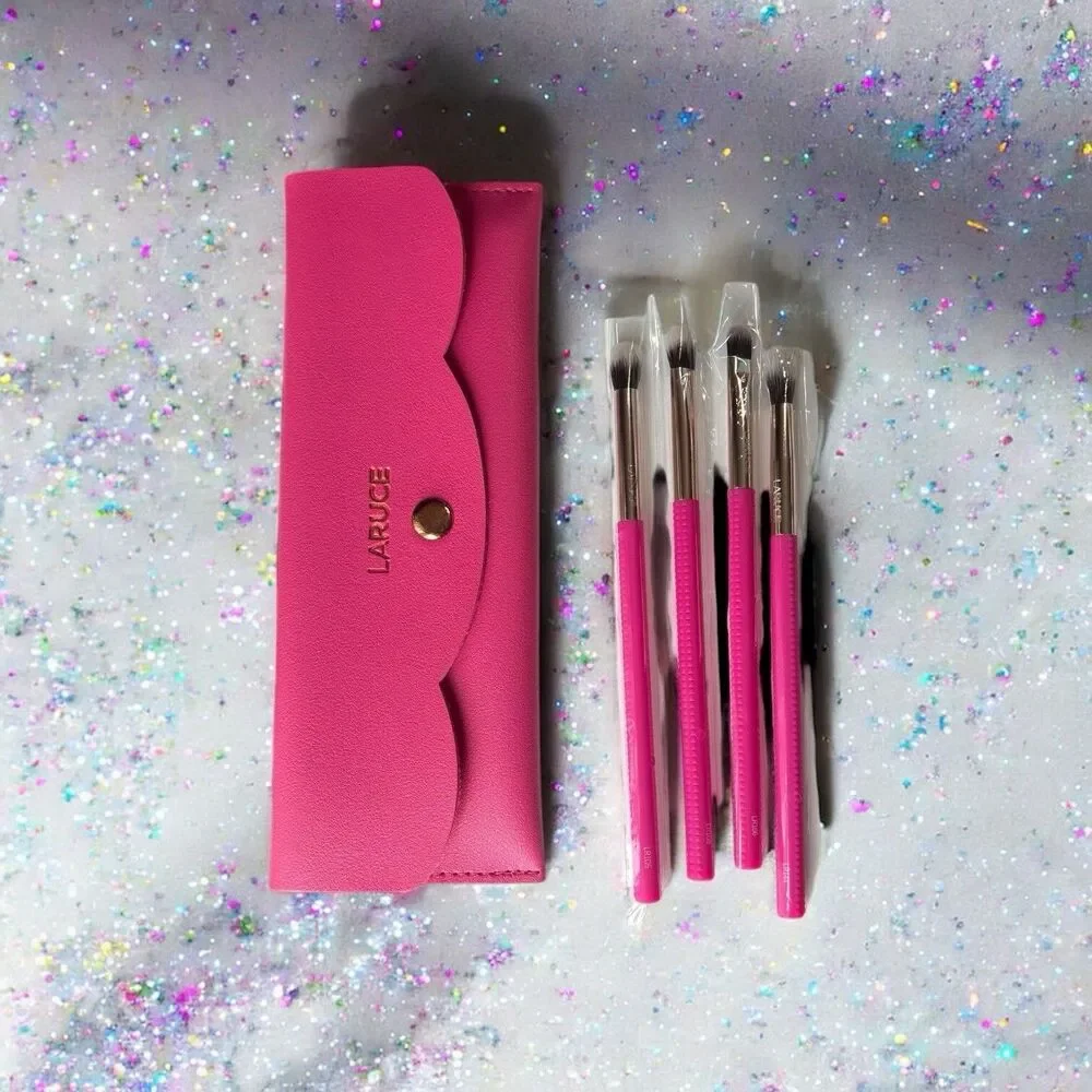 LARUCE BEAUTY Kayla 4-Piece Eye Makeup Brush Set in Pink New In Carrying Case